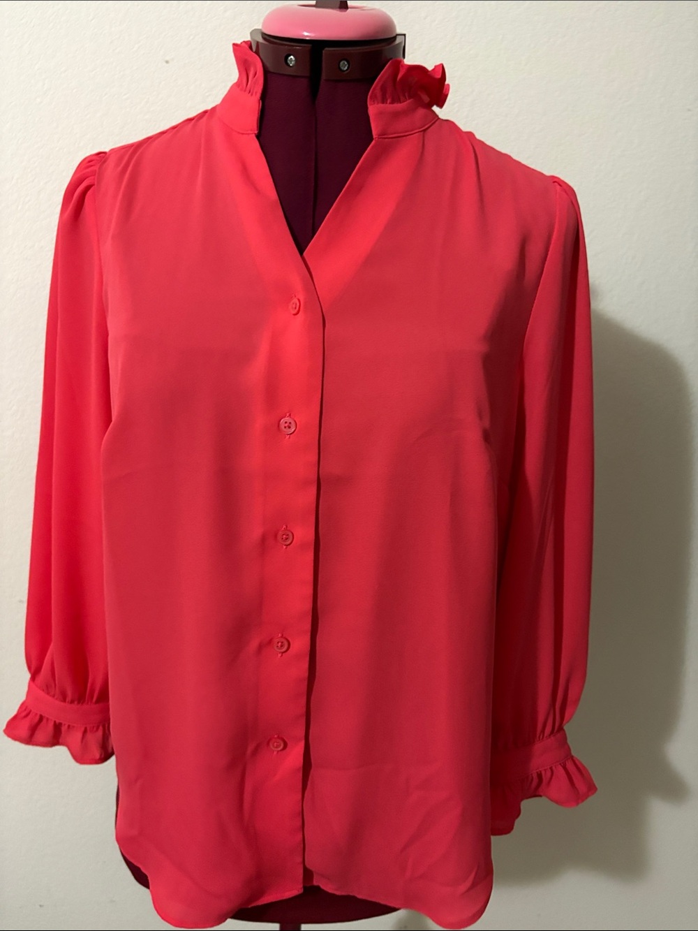 Ann Taylor SP long-sleeve button-up blouse withruffled mock neck & gathered cuff